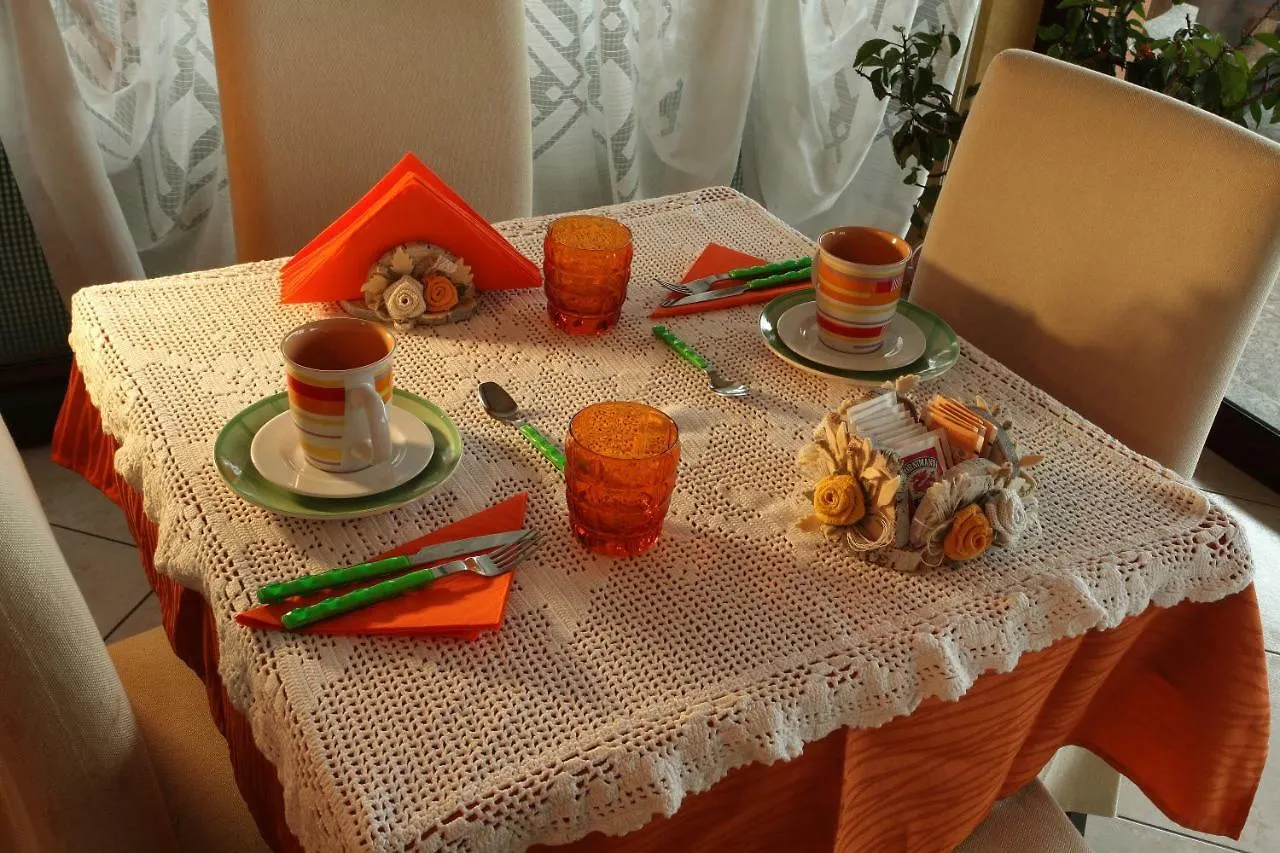 B&B Villa Anita Bellano Bed & Breakfast