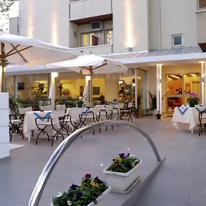 Nives Hotel Riccione