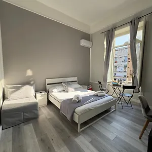 Adda Passa A Nuttat Bed & Breakfast Napoli